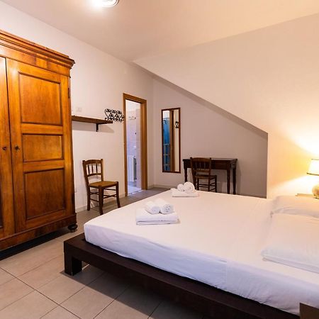 Theo'S Rooms Olbia Exterior foto