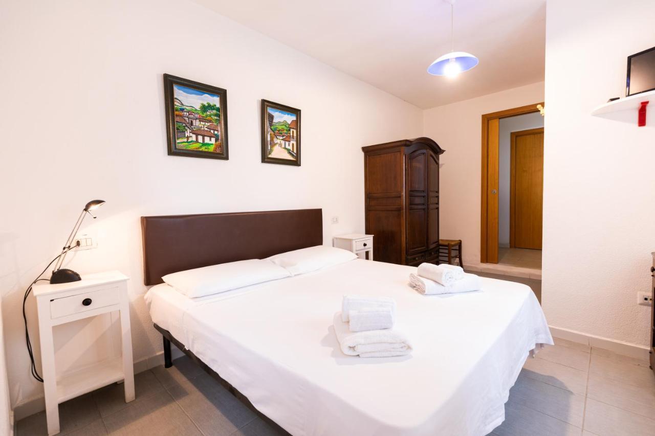 Theo'S Rooms Olbia Exterior foto